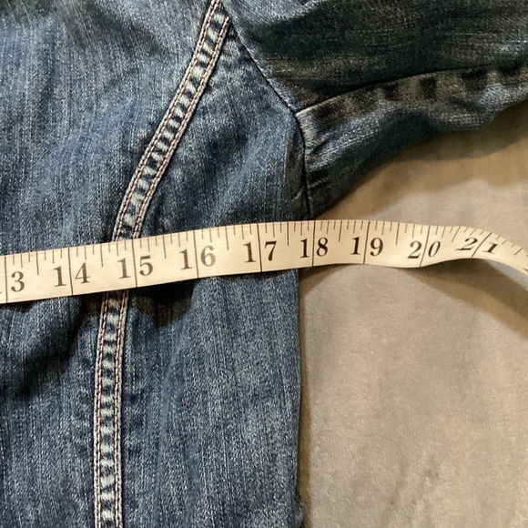 Gap Woman’s size 8 Jean Jacket with crochet lace panel in the back front… - Picture 12 of 16